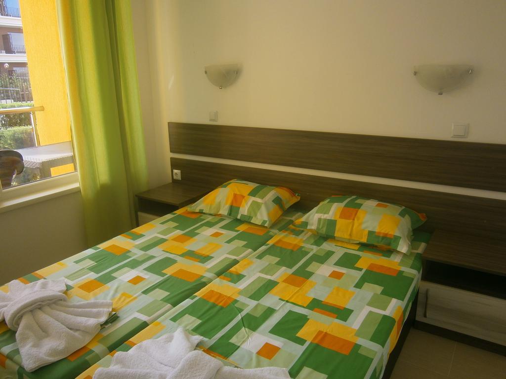 Anna Marina Apartments Sveti Vlas Room photo